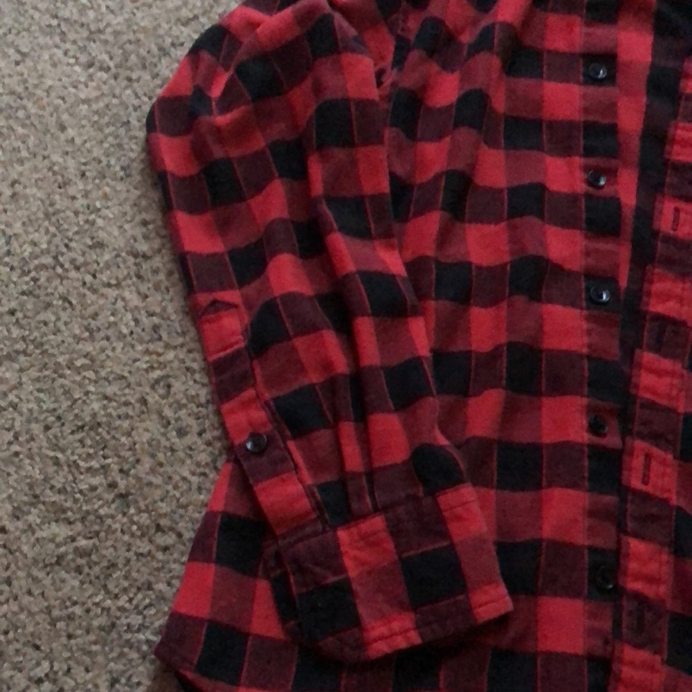 Emiqude Red and Black Buffalo Check Button Up Flannel (size S/slim fit) - Picture 4 of 6
